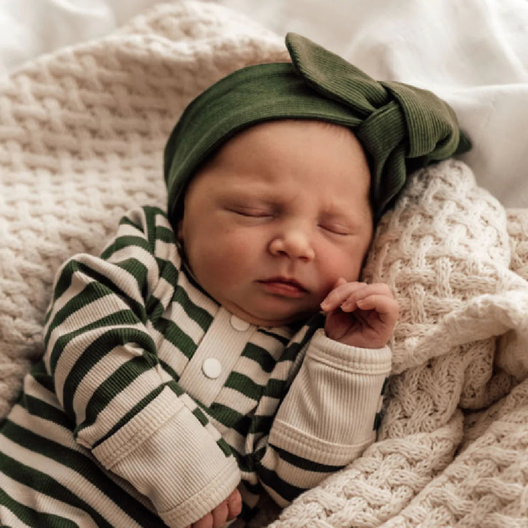 Olive Ribbed Top Knot