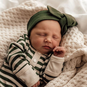 Olive Ribbed Top Knot